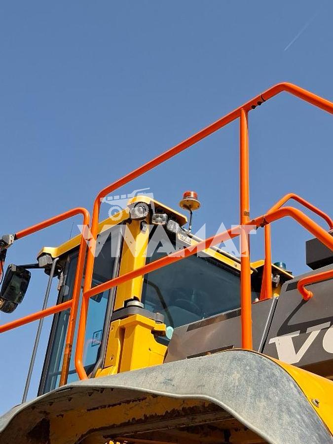 Used 2021 Volvo L350H