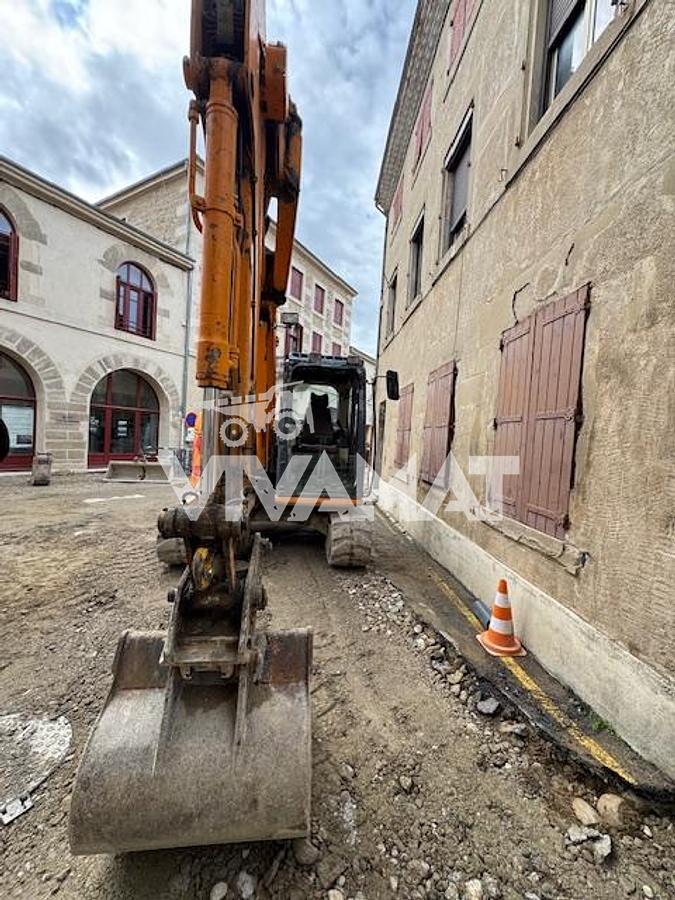 Used 2015 kobelco SK75
