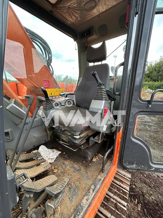 Used 2013 Doosan DX235LCR -