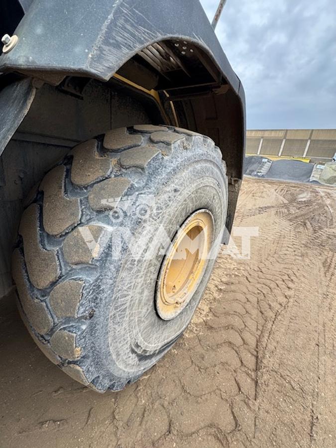 Used Komatsu WA475-10E0