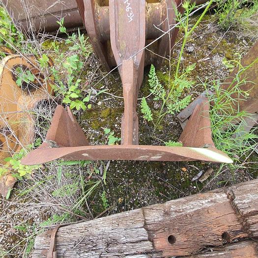 D'occasion Dent à dessoucher pour pelle de 15-25 tonnes