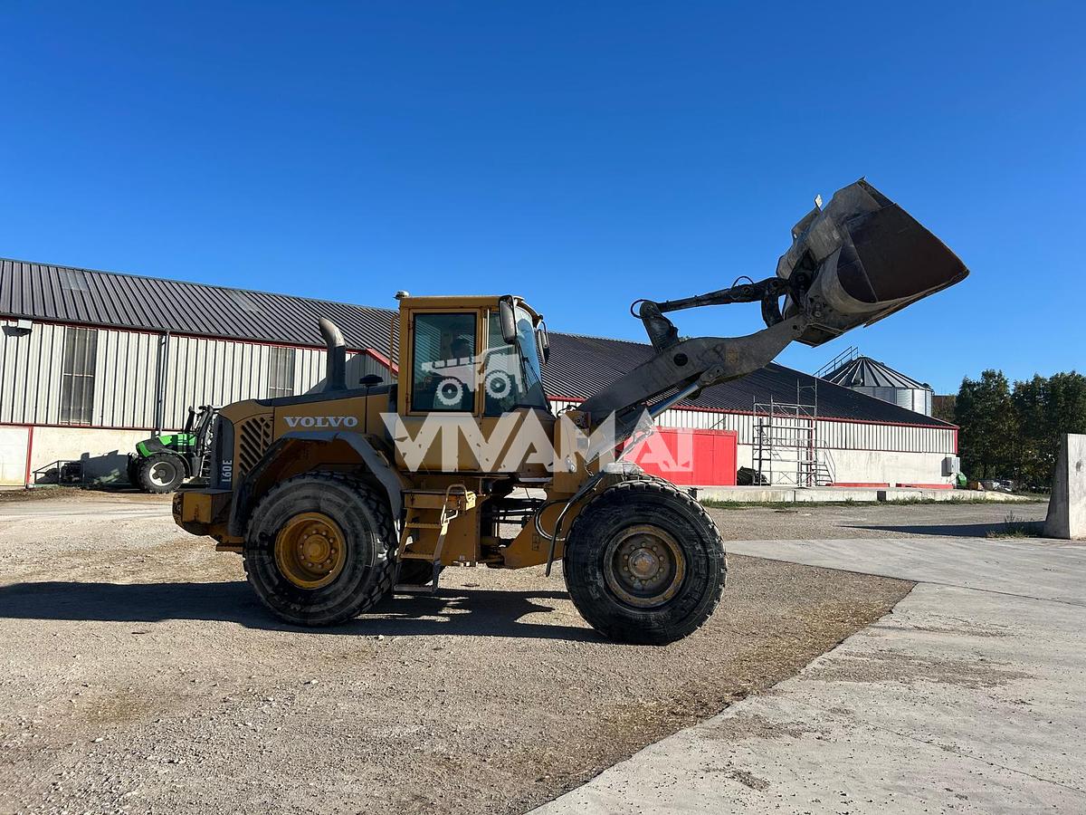 Used 2004 VOLVO L60E