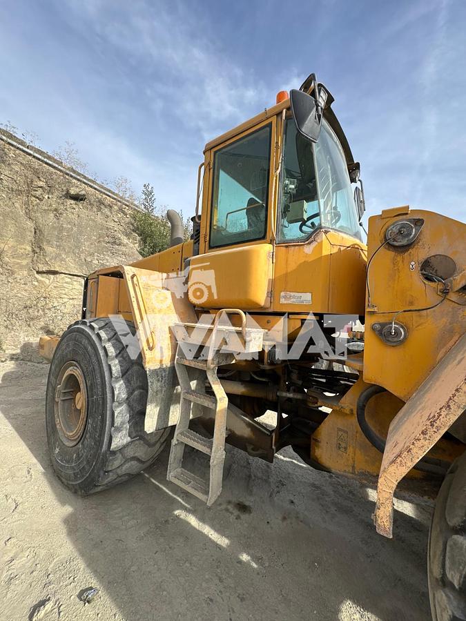 Used 2003 VOLVO L180E