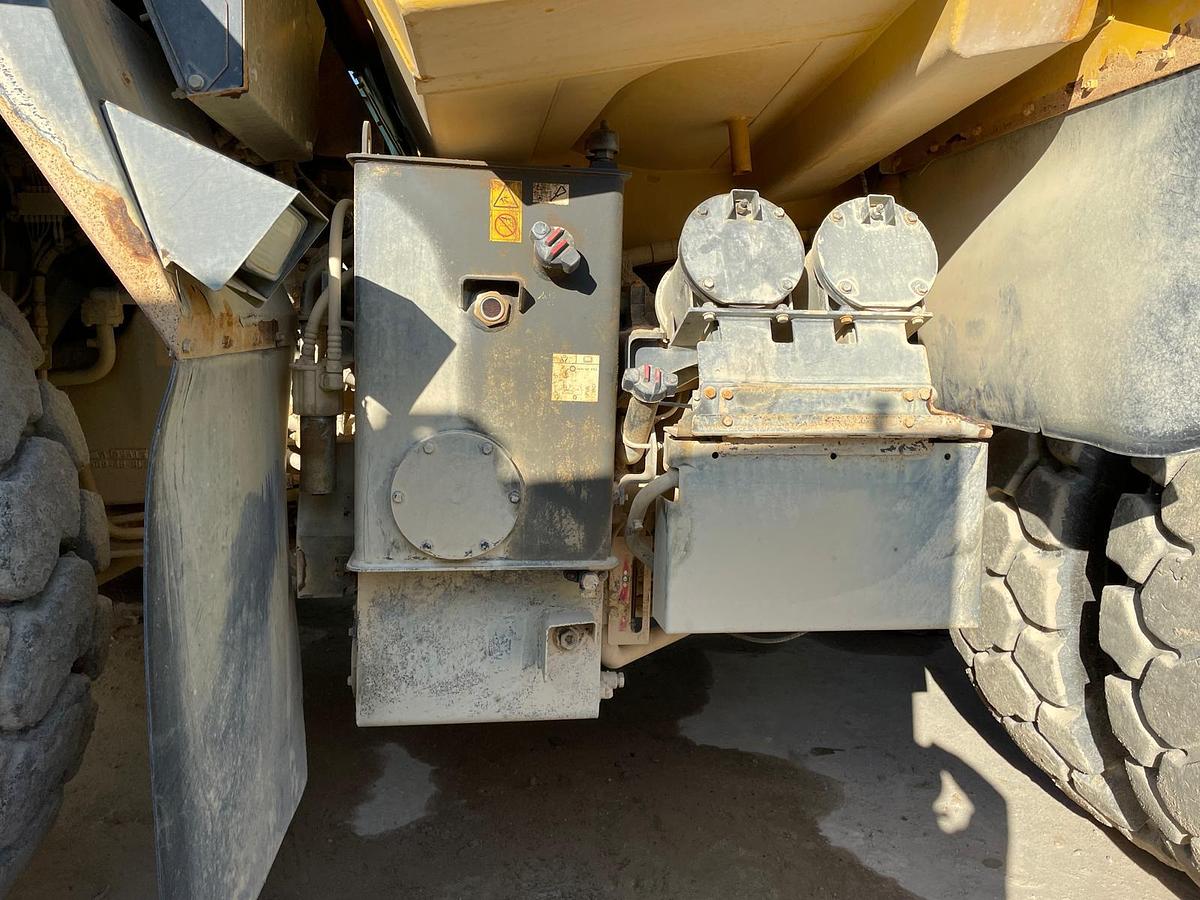 Used 2019 Komatsu HD465-8