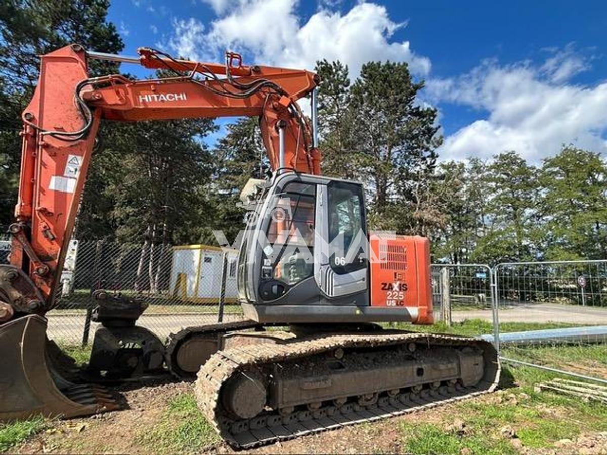 Used 2010 Hitachi zx225USLC-3