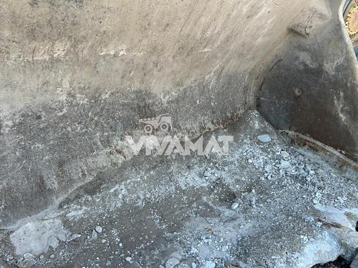 Used 2011 CATERPILLAR 973D -