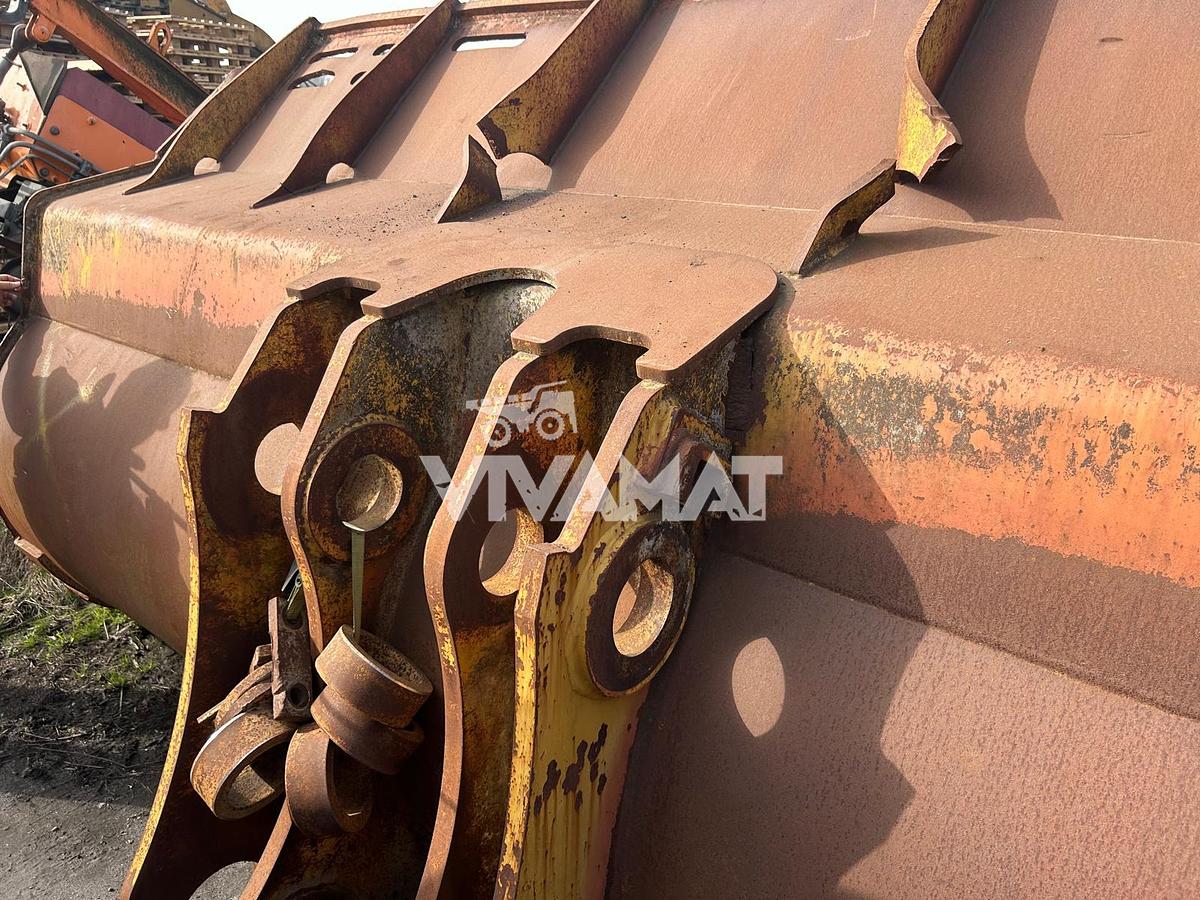 D'occasion Godet de chargeur CAT 988H de largeur 390cm