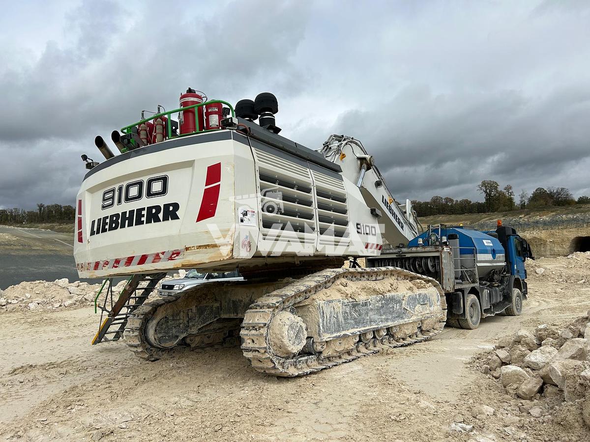 Used Liebherr R9100