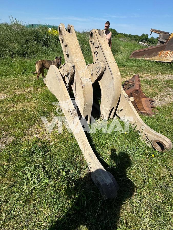 D'occasion Brancard complet chargeuse sur chenille CAT963D  2017