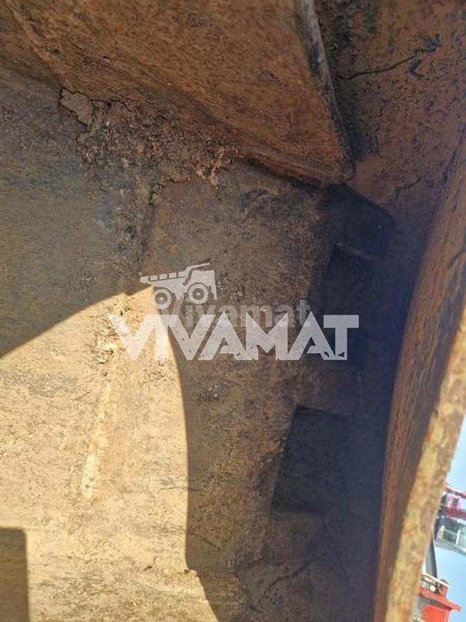 Used TEREX TLB840PS -