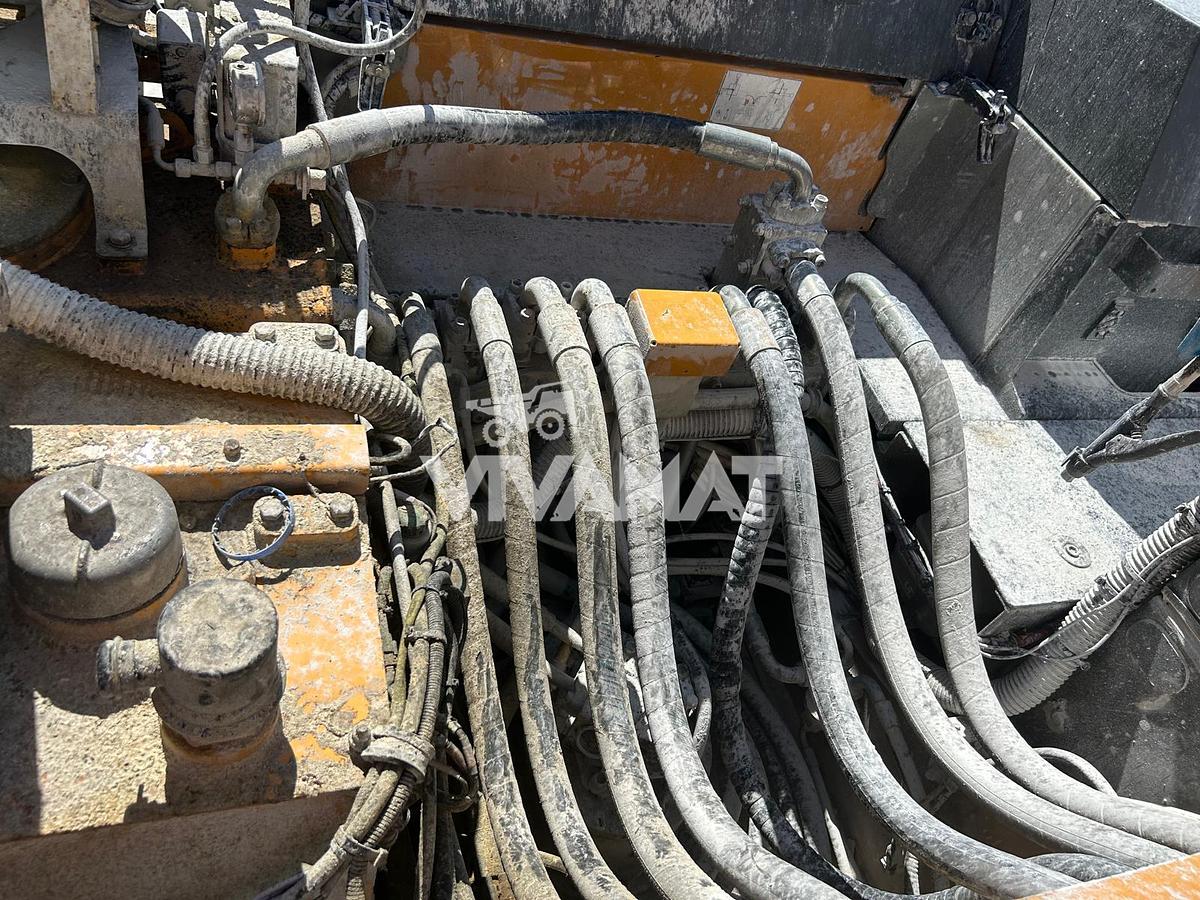 D'occasion Pelle sur chenille Liebherr R944C Tunnel 2015