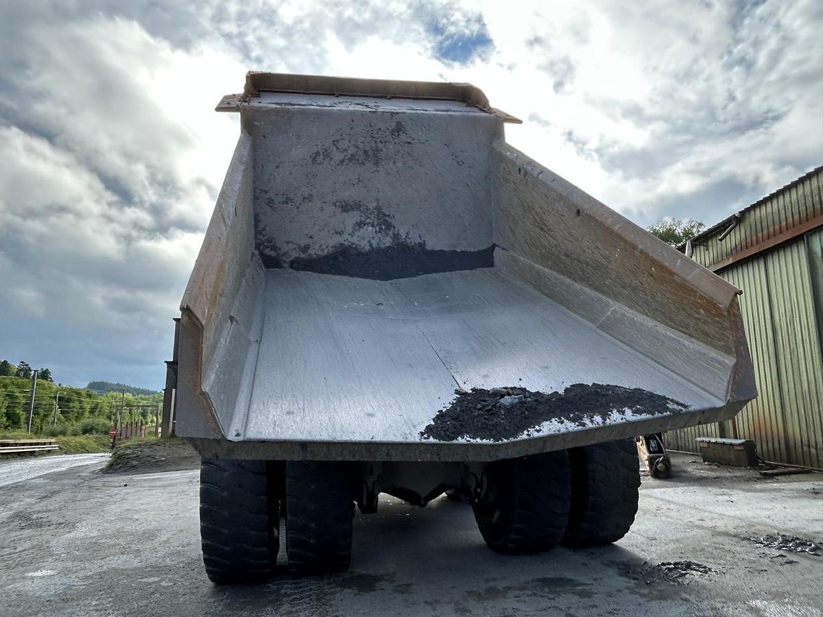 Used 2016 Komatsu HD605-7