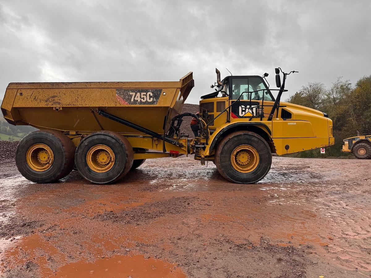 Used Caterpillar 745C