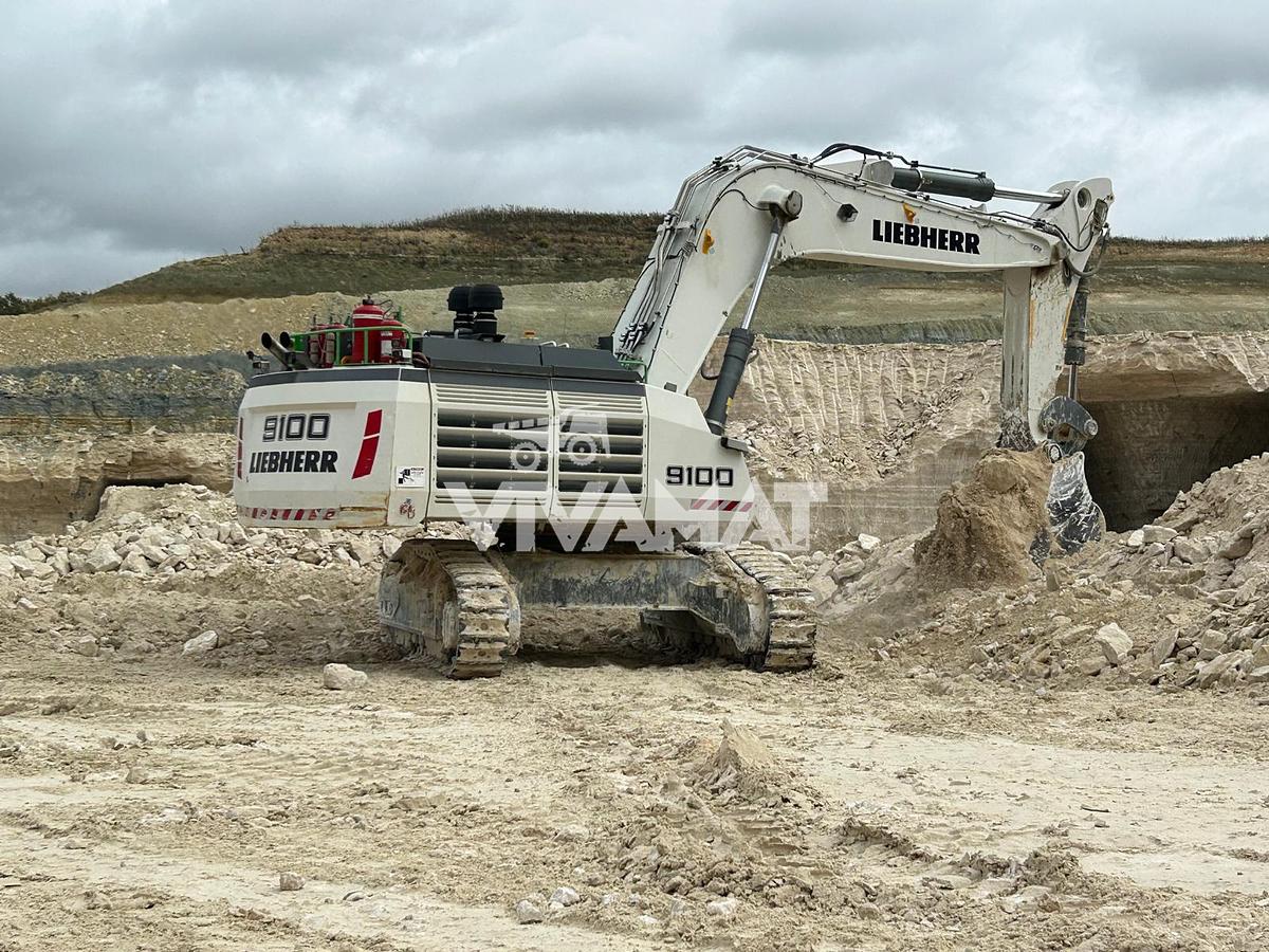 Used Liebherr R9100