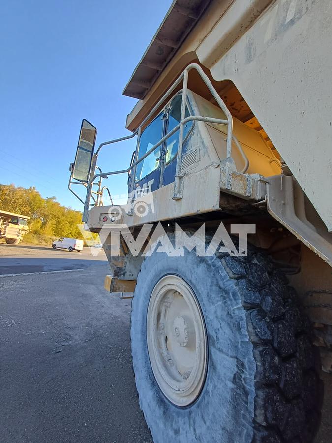 Used 2009 Caterpillar 775F