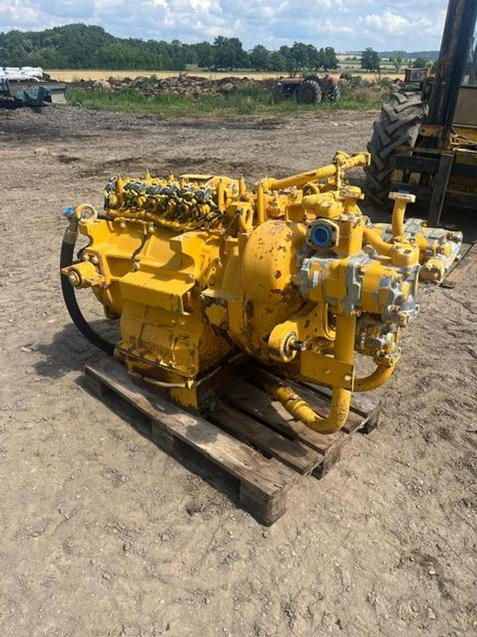 Used 2002 Komatsu SAA6D140E-2 Komatsu engine HD325