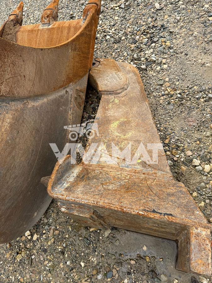 D'occasion Nombreuses Dents de DEROCTAGE et DESSOUCHAGE Mecalac 12MXT/ Cat 320/ Axe 60mm neuf et occasion