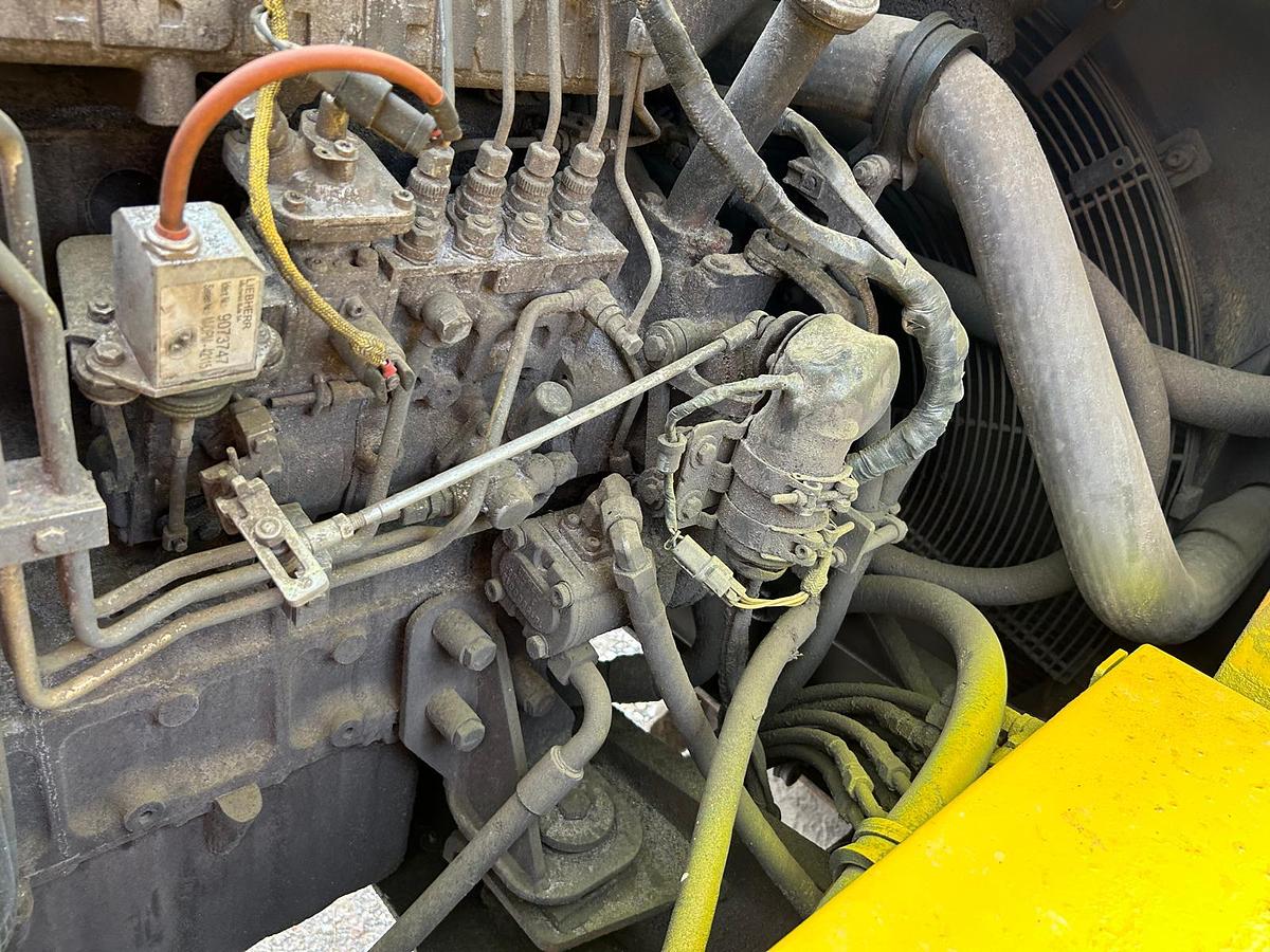 Used Liebherr R934B EW