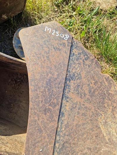 D'occasion Godet de terrassement de largeur 56cm pour TEREX TLB840PS