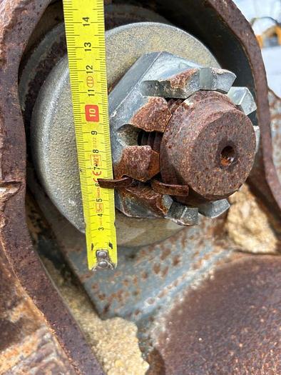 D'occasion Godet LIEBHERR R954C de largeur 175cm Attache SW77 pour pelle Liebherr R954