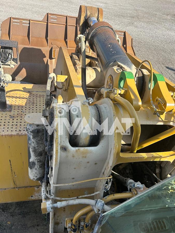 Used 2015 CATERPILLAR 988K