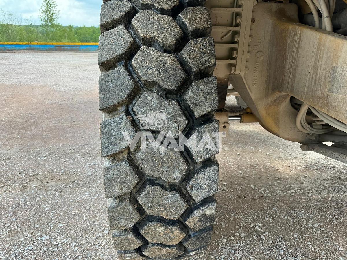 D'occasion Tombereau rigide CAT 771D 2002 34700hrs