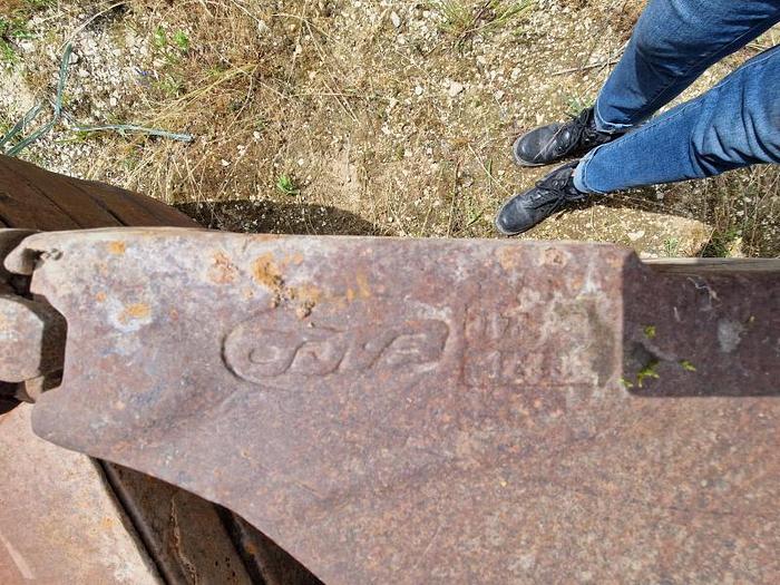 D'occasion Godet de tranchée ESCO de largeur 80cm 4dents Attache Geith QH80H