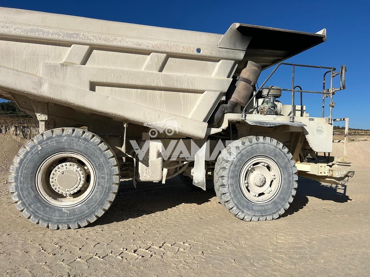 D'occasion Tombereau rigide Caterpillar 771D 2005