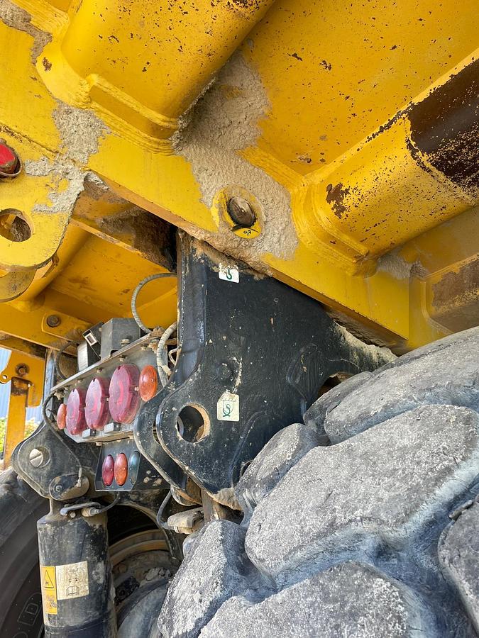 Used 2019 Komatsu HD465-8