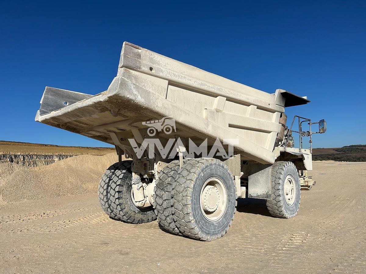 D'occasion Tombereau rigide Caterpillar 771D 2005