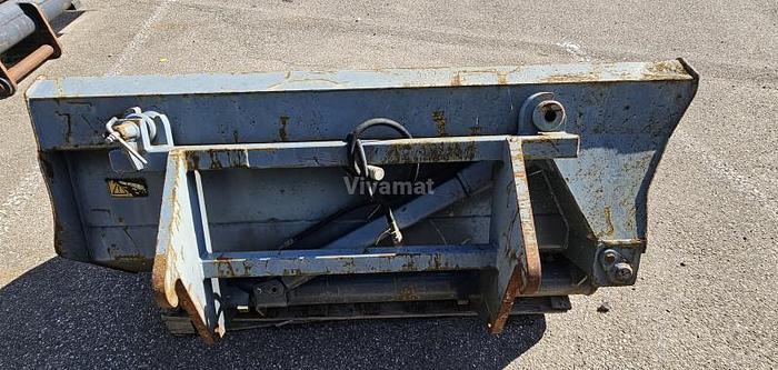 D'occasion Godet de chargeur Attache Volvo standard pour chargeuse 7t largeur 190cm