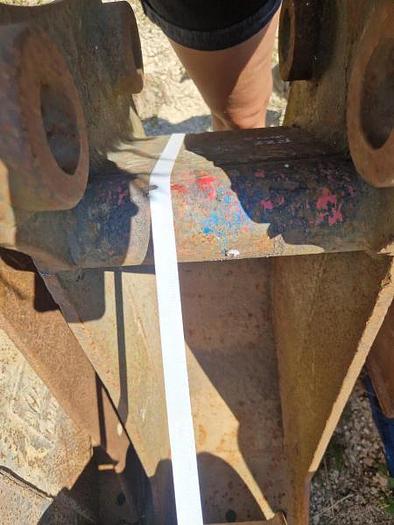 D'occasion Godet de tranchée de largeur 25cm sur Kubota KX163 GEITH QC45M