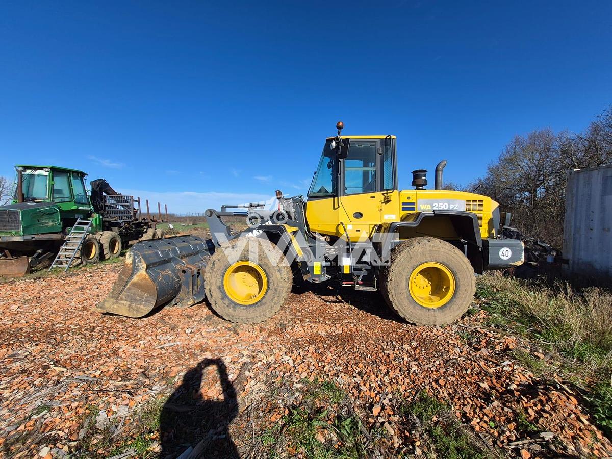 Used 2012 Komatsu WA250PZ-6