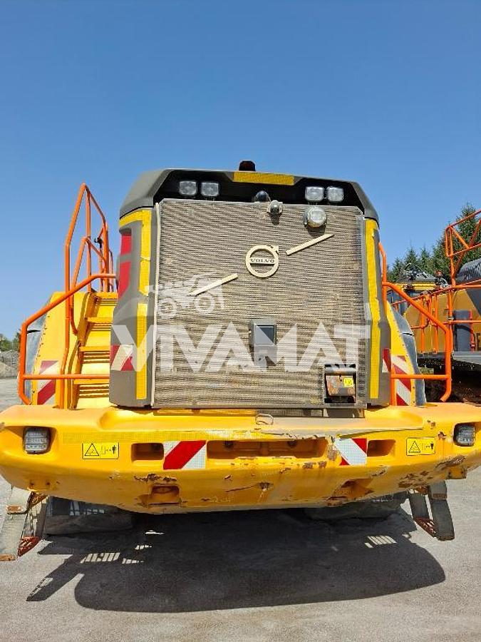 Used 2021 Volvo L350H