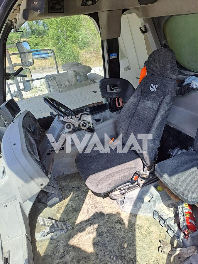 Used 2009 Caterpillar 775F