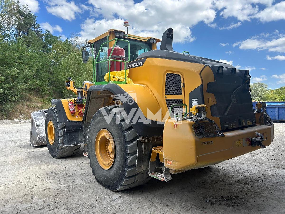 D'occasion Chargeuse sur pneus Volvo L220H 2020