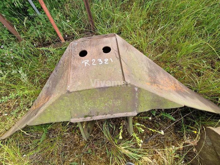 D'occasion Godet trapèze 235cm en haut 32cm en bas CASE 988