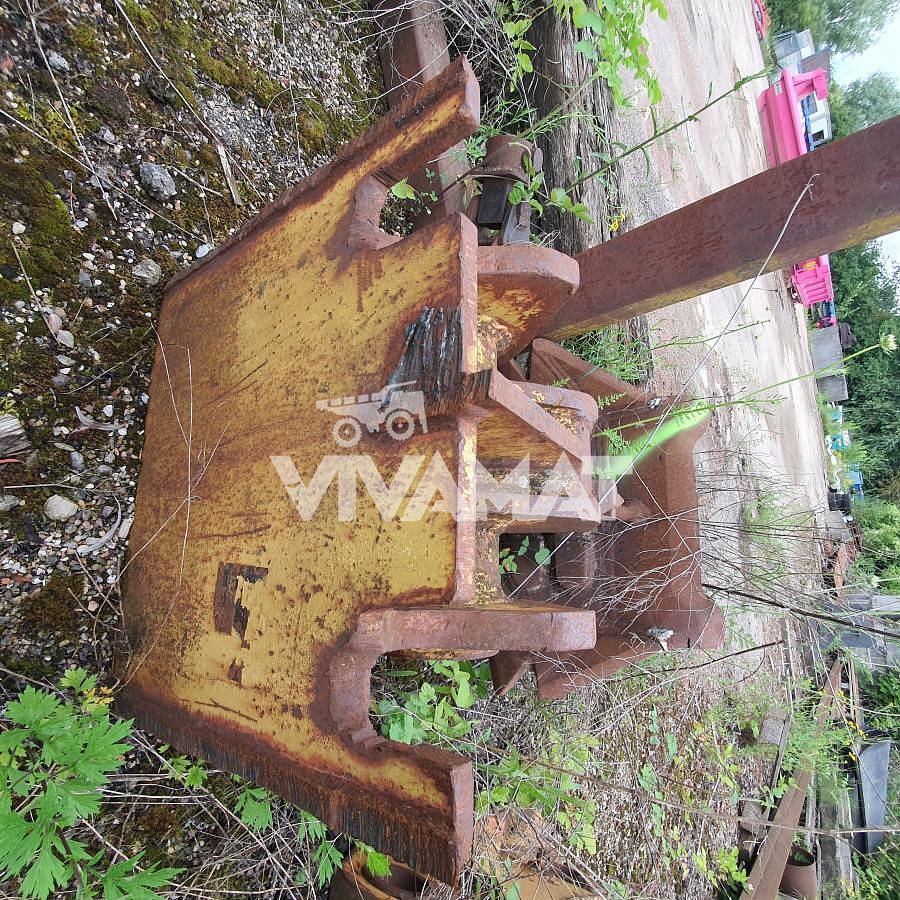 D'occasion Dent à dessoucher pour pelle de 15-25 tonnes