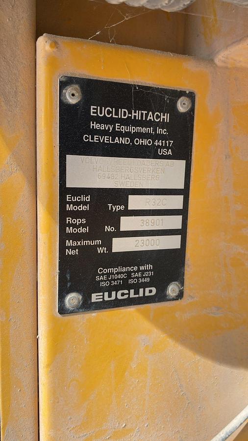 D'occasion MOTEUR VOLVO TD122KFE sur EUCLID R32