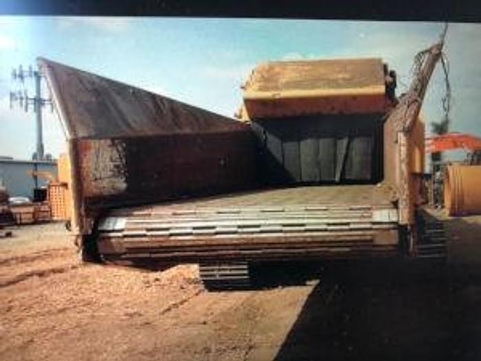 Used 2013 Vermeer HG8000 on tracks