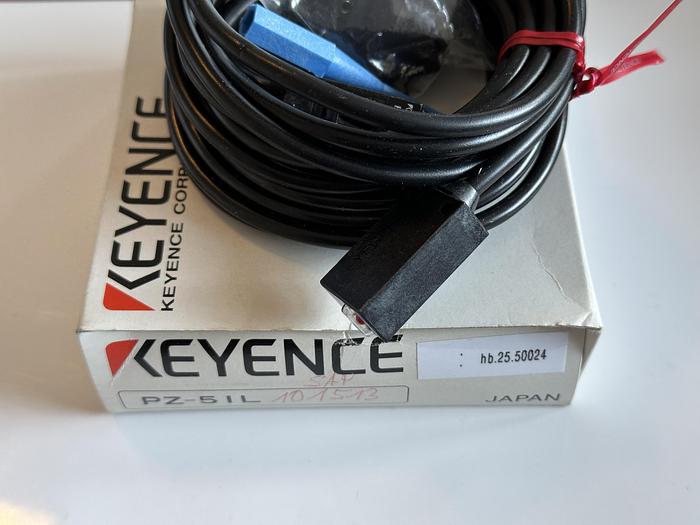 KEYENCE PZ-5IL  Sensor