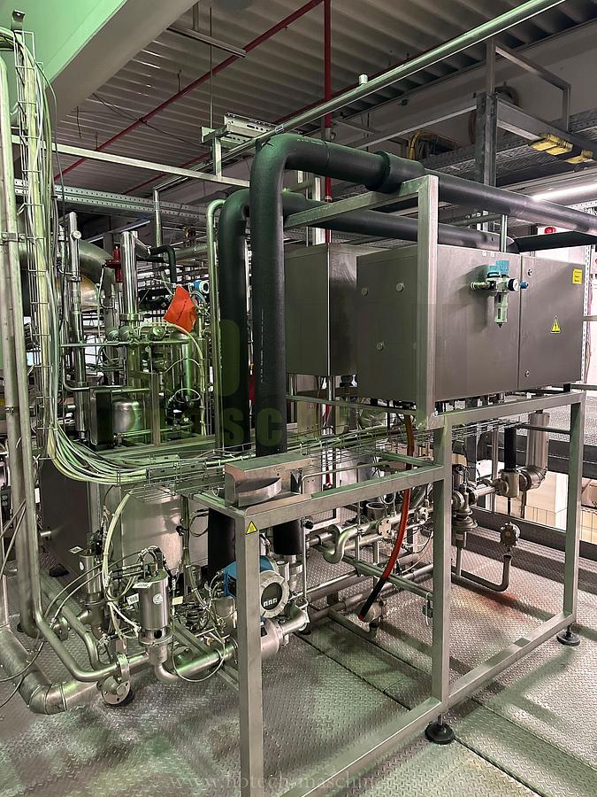 Used Aseptischer Krones Triblock (Rinser, Füller und Verschließer) / 20.000 bph / 1,5l