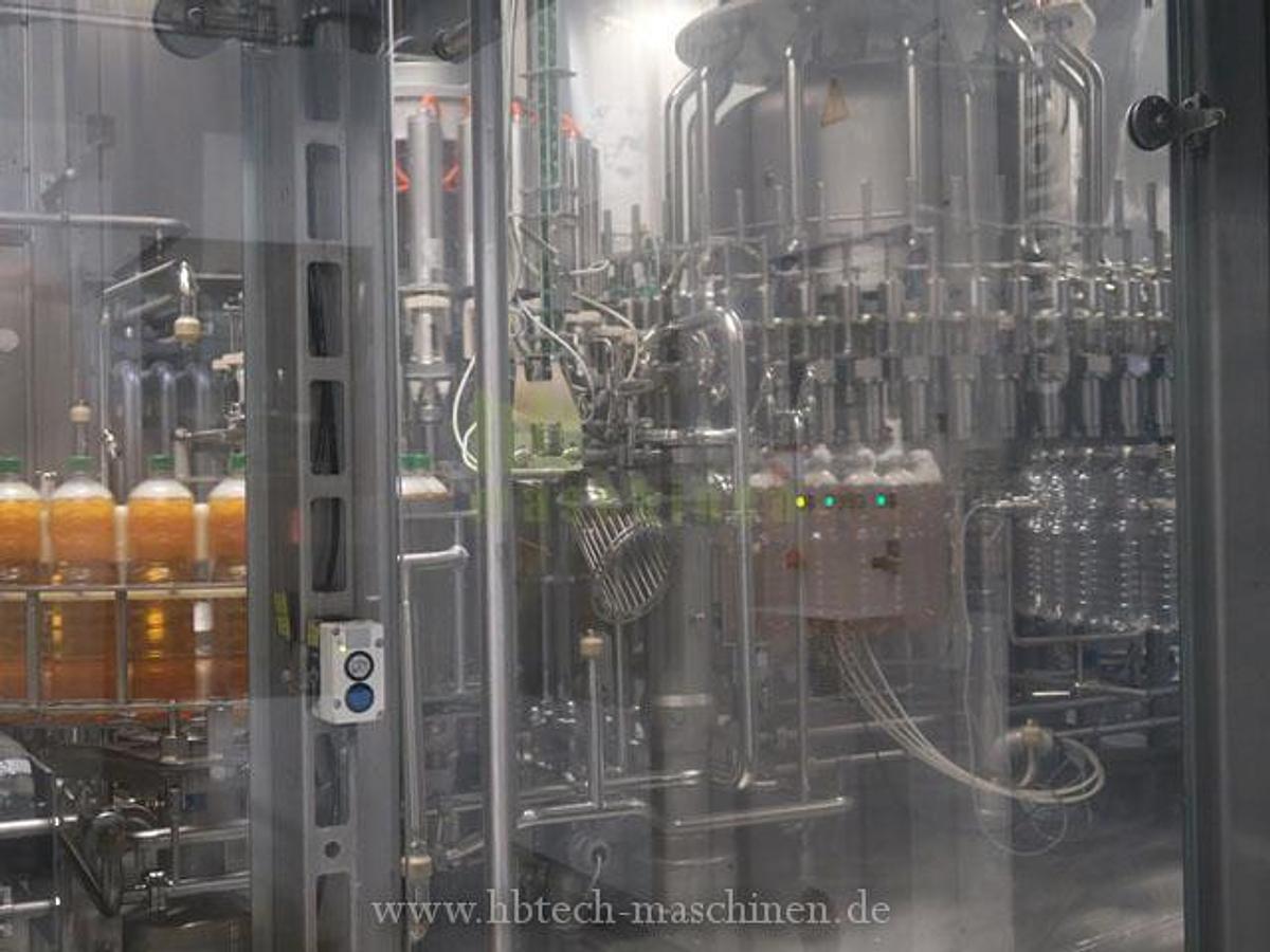 Used Komplette Krones Ultra Clean PET-Linie für kohlensäurehaltige Produkte / 24.000 bph / 0,5l