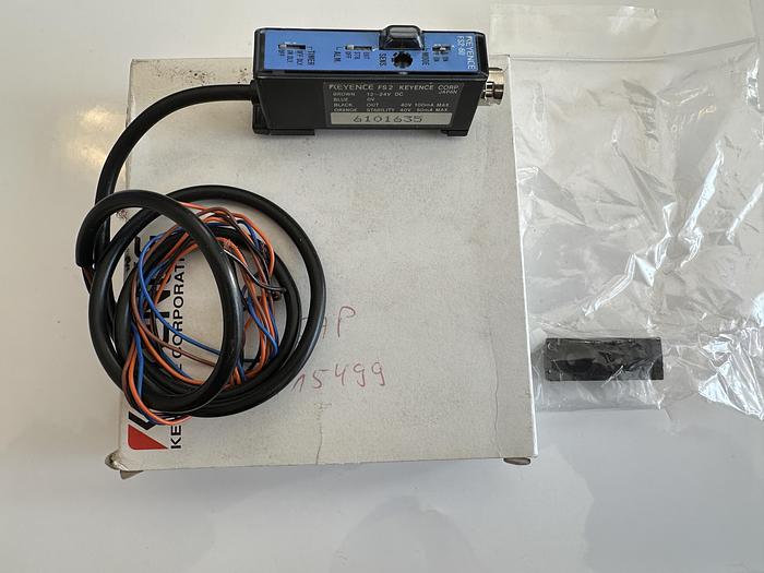 KEYENCE FS2-60 Sensor