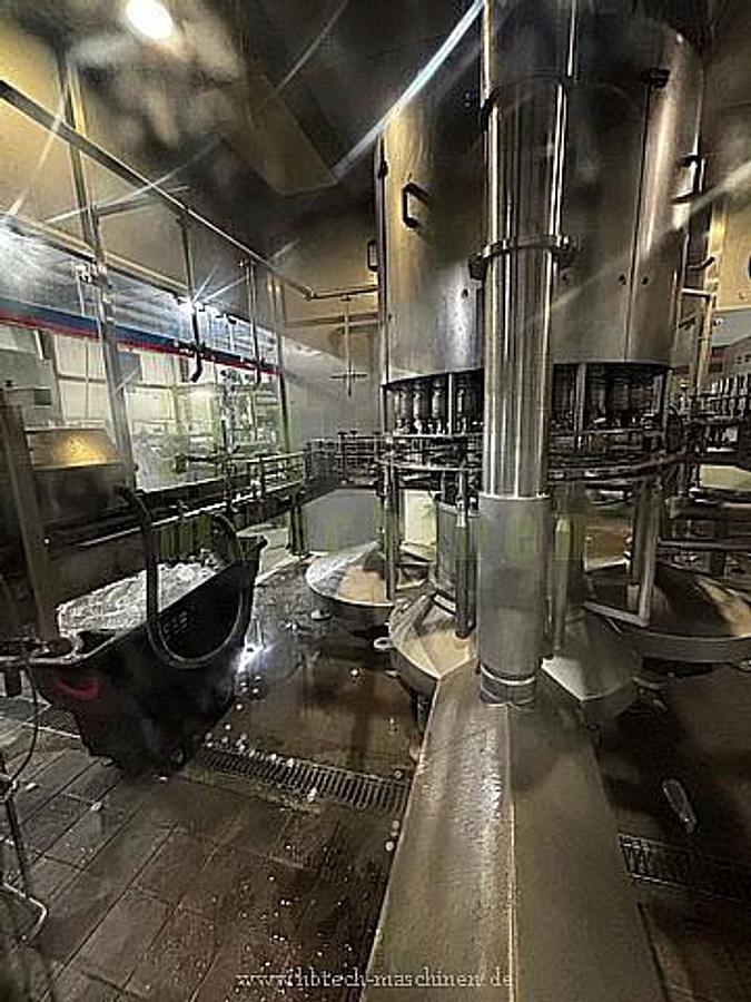 Used KHS KOMPLETTE ABFÜLLANLAGE PET 72.000 BPH