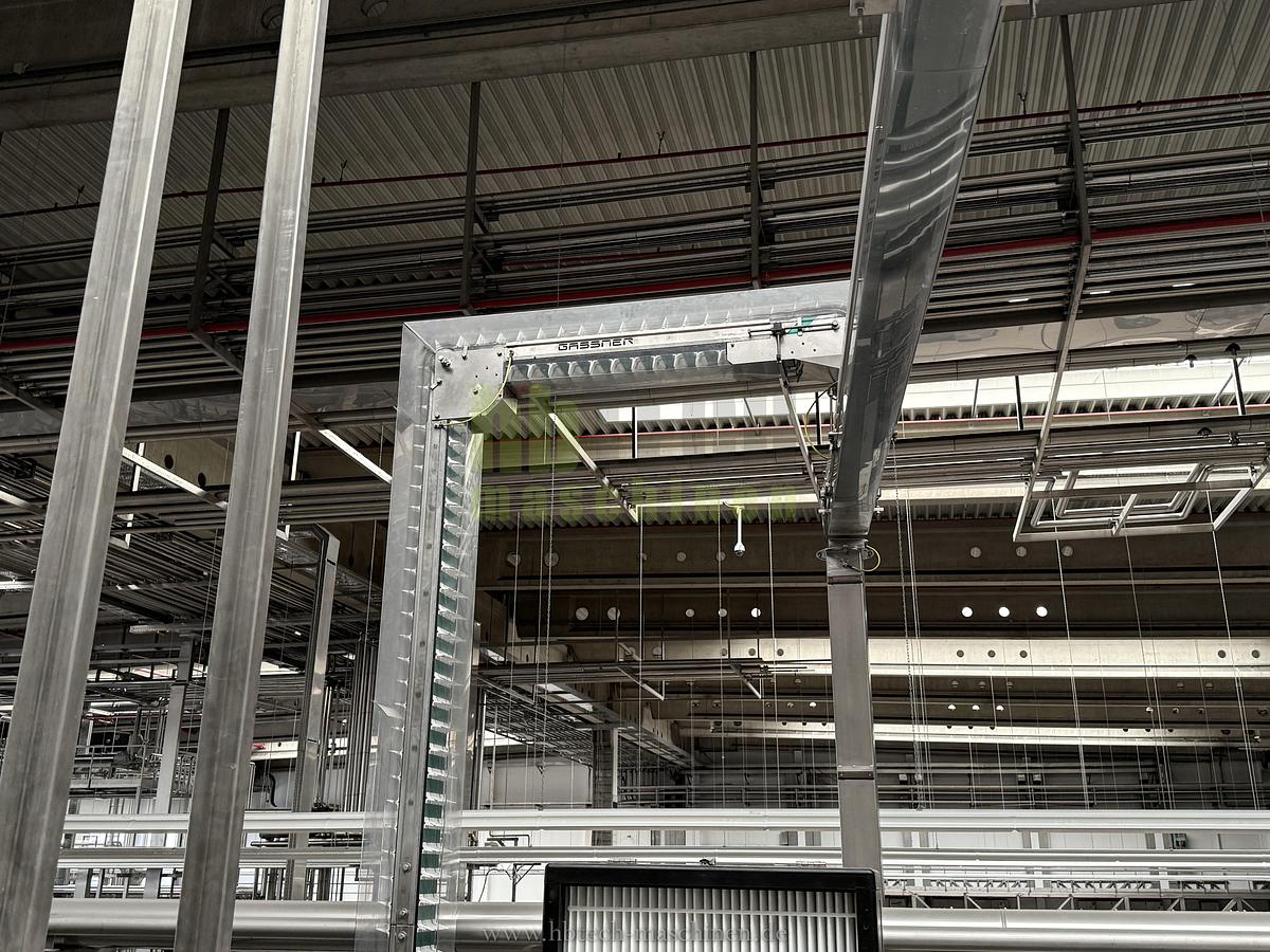 Used Komplette Krones aseptische PET Linie für stille Getränke - 18.000 bph / 1l