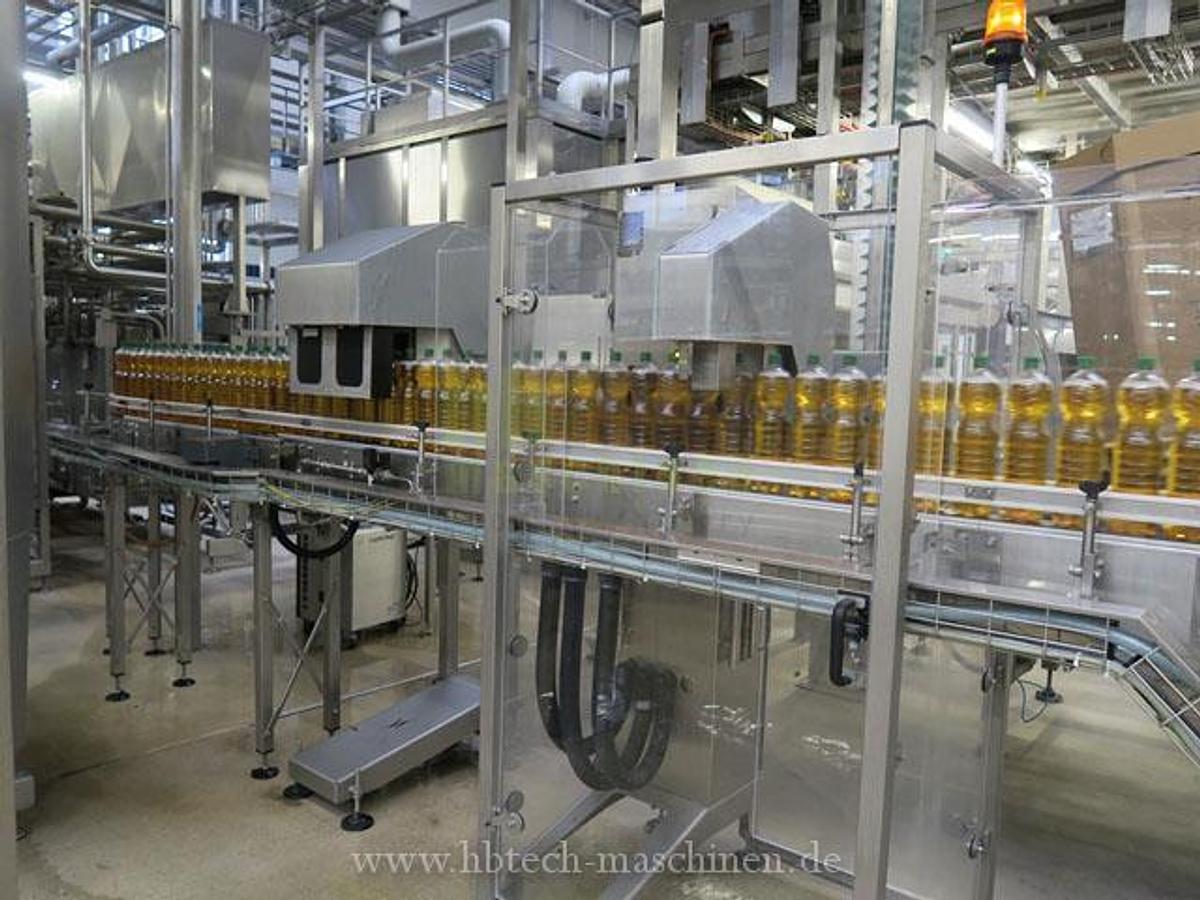 Used Komplette Krones Ultra Clean PET-Linie für kohlensäurehaltige Produkte / 24.000 bph / 0,5l