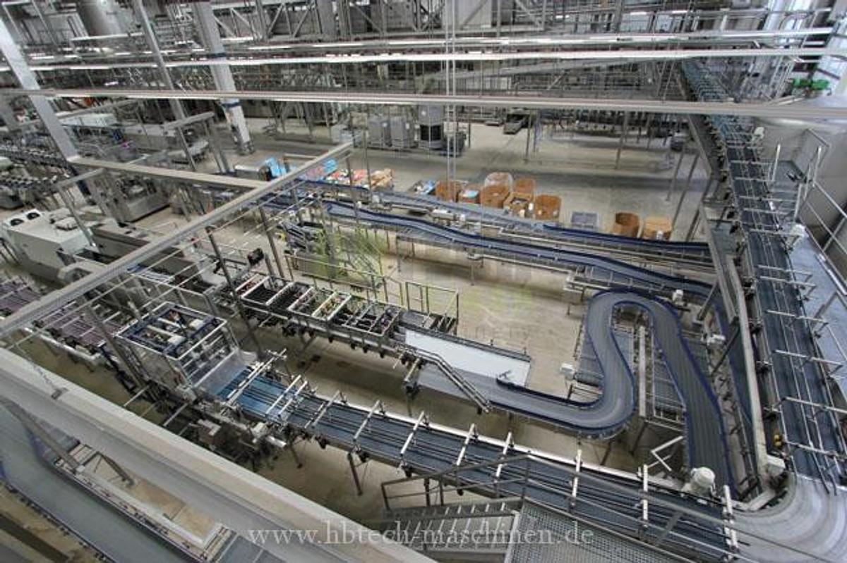 Used Komplette Krones Ultra Clean PET-Linie für kohlensäurehaltige Produkte / 24.000 bph / 0,5l