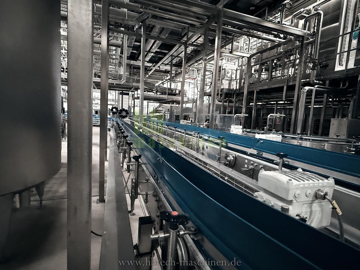 Used Komplette Krones aseptische PET Linie für stille Getränke - 18.000 bph / 1l