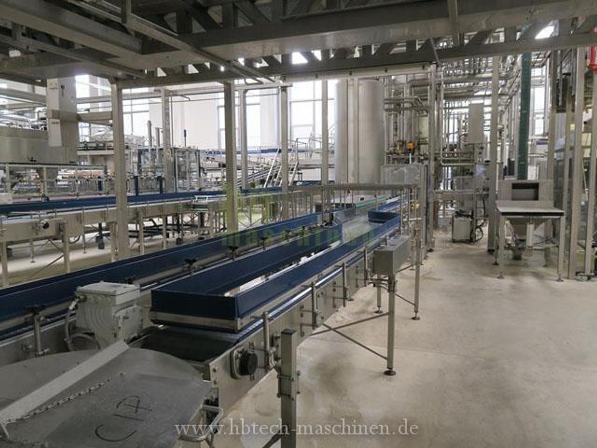 Used Komplette Krones Ultra Clean PET-Linie für kohlensäurehaltige Produkte / 24.000 bph / 0,5l